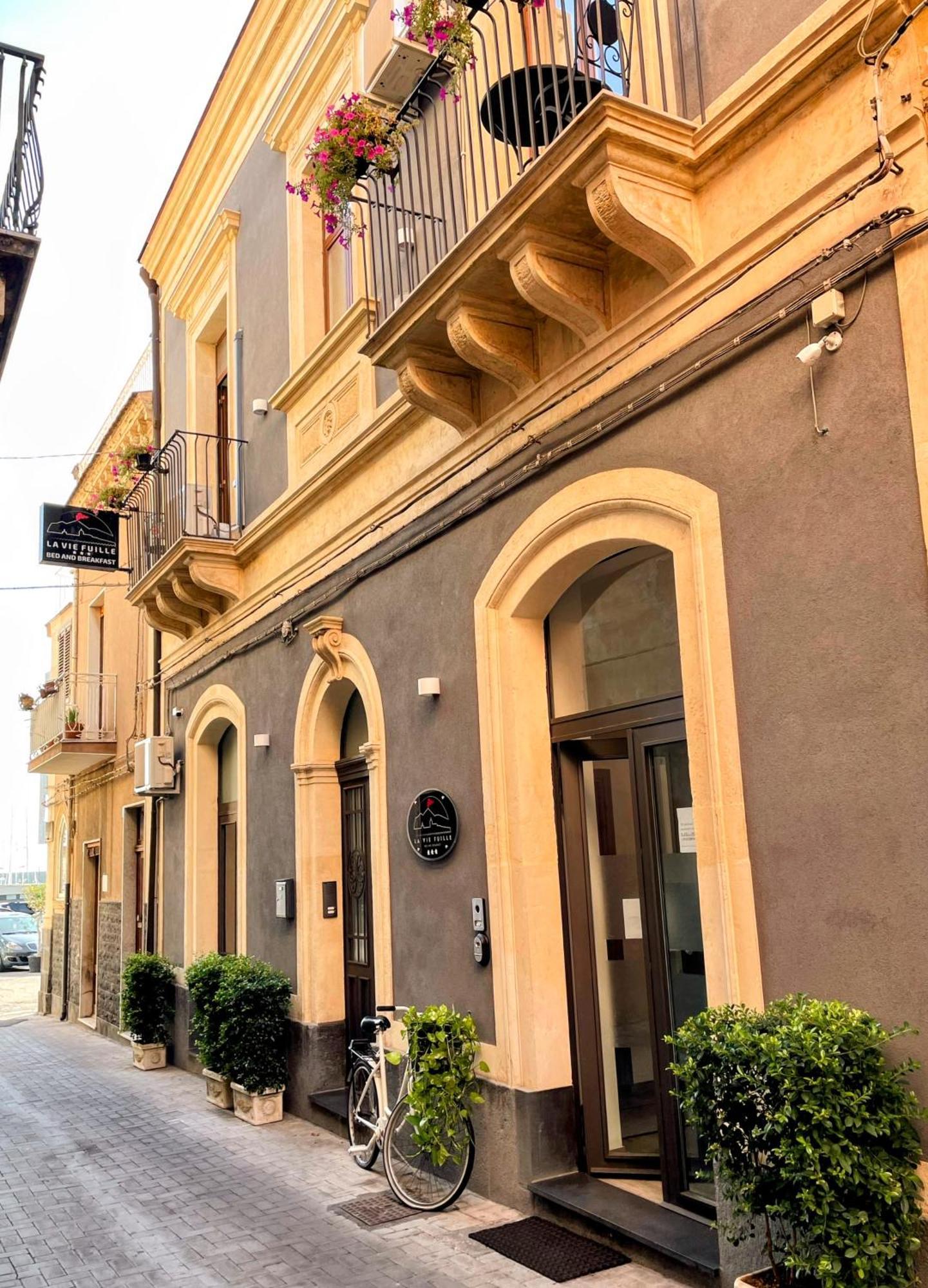 La Vie Fuille Bed And Breakfast Riposto ภายนอก รูปภาพ